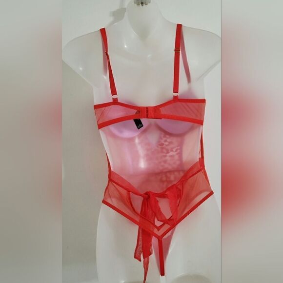 Victoria’s Secret Lace Mesh Apron Babydoll - Picture 2 of 6